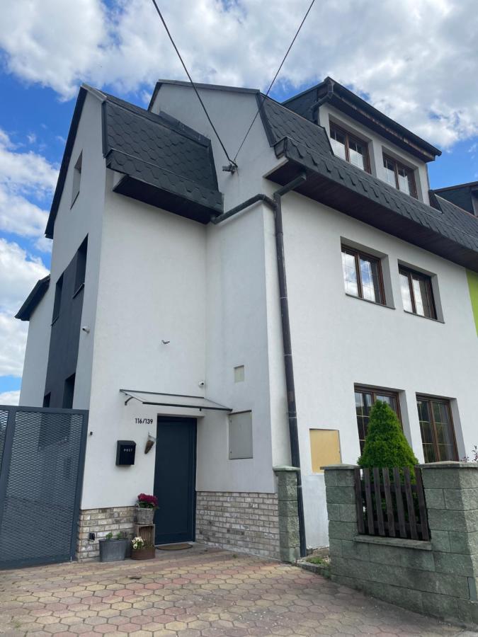Apartment Dubnica Prejta 3 Dubnica nad Váhom Eksteriør billede